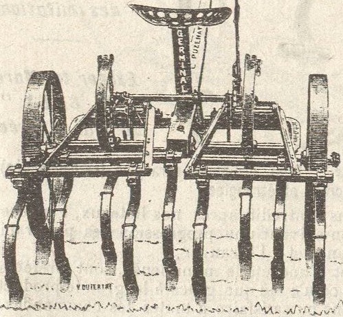 Gravure : cultivateur Germinal n° 2 vu de face, sans semoir, ses neuf dents flexibles sous un bâti porté par deux roues à écartement réglable