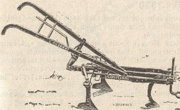 Gravure : houe montée pour la culture de la betterave, avec un soc triangulaire central et deux lames à joue de part et d'autre